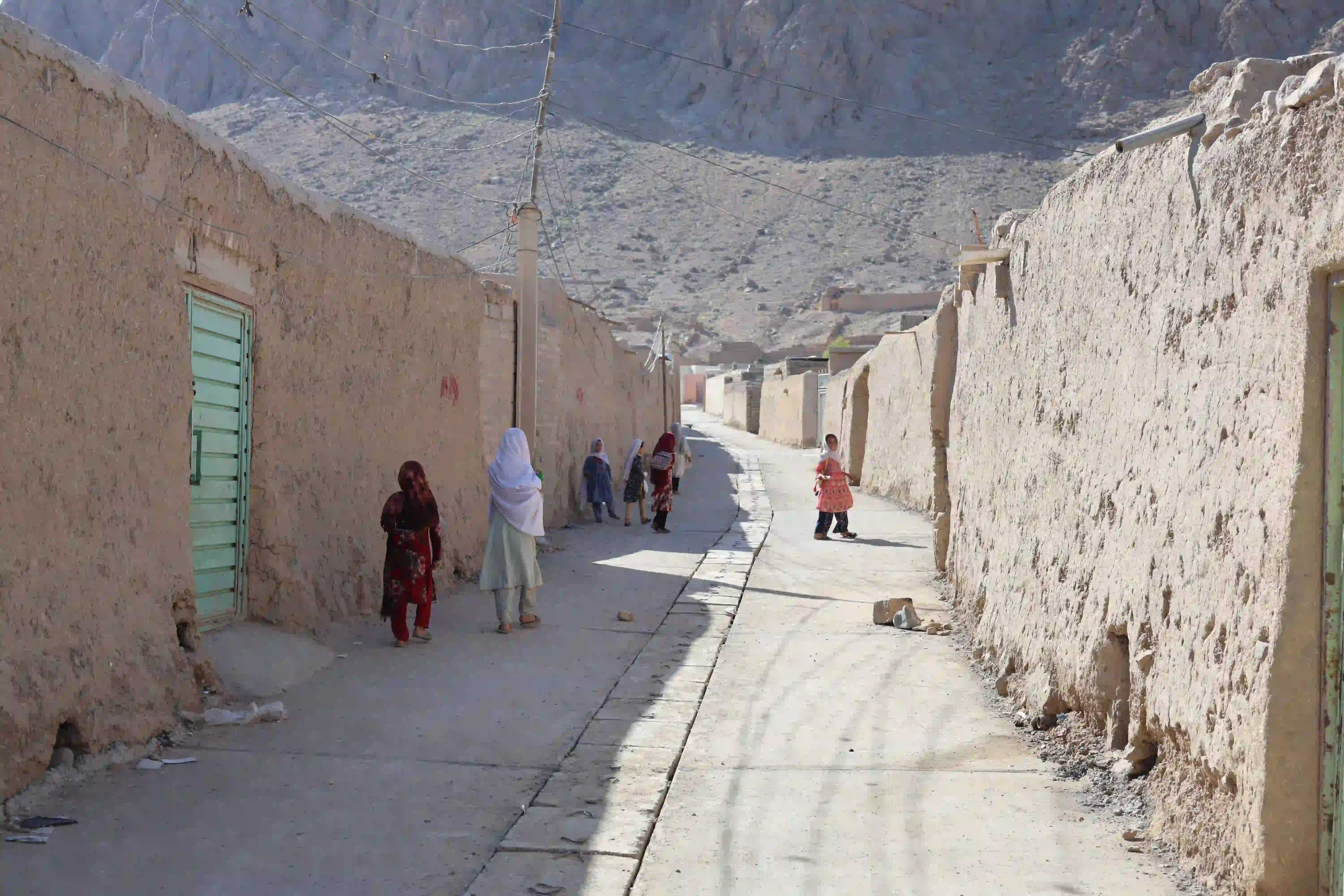 CONSTRUCTION OF SRA GHONDAI PLUM CONCRETE SURFACE STREETS WITH TOTAL LENGTH OF 715M IN DISTRICT #13 G 6 OF KANDAHAR PROVINCE